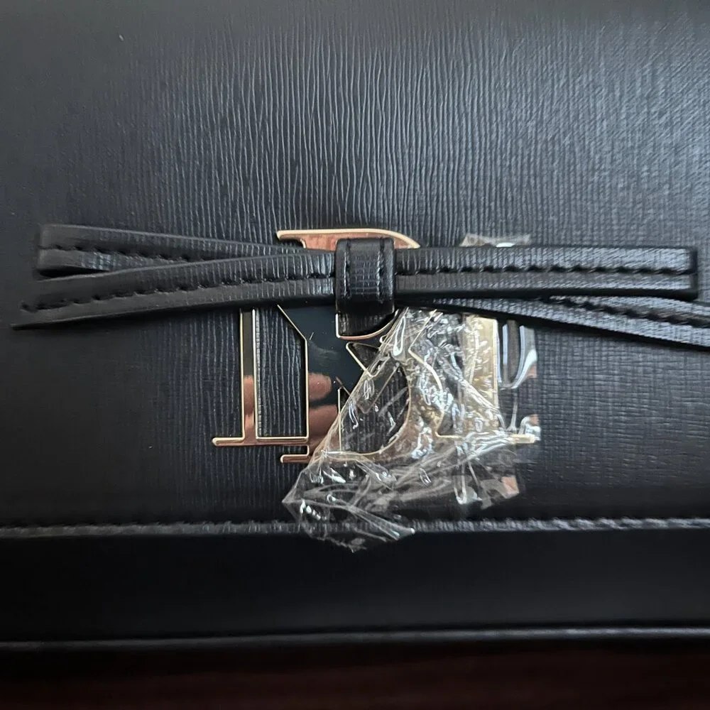 Badgley Mischka Rectangle Shape With Bow Bag Black Crossbody NWT - Picture 4 of 7